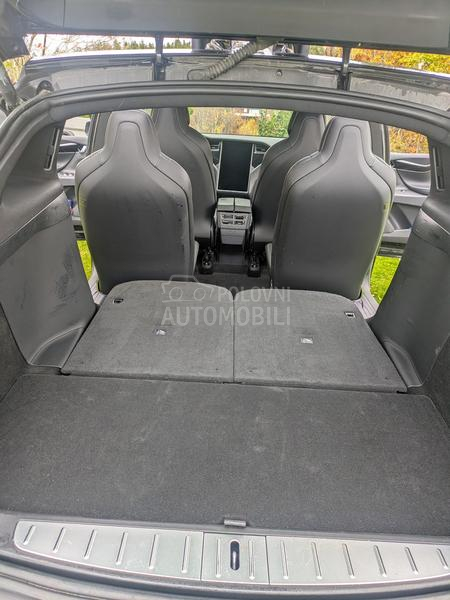 Tesla Model X 75d