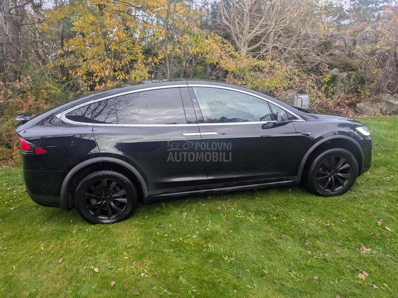 Tesla Model X 75d