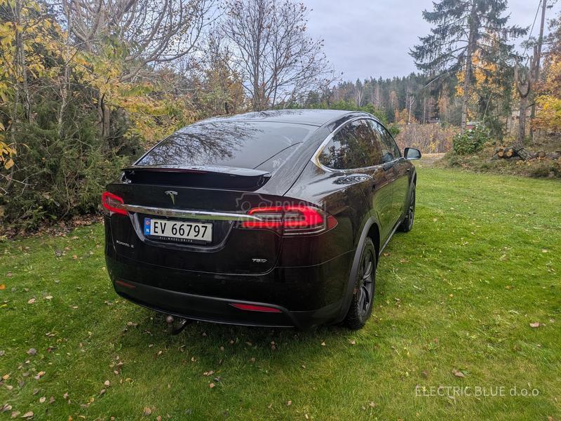 Tesla Model X 75d
