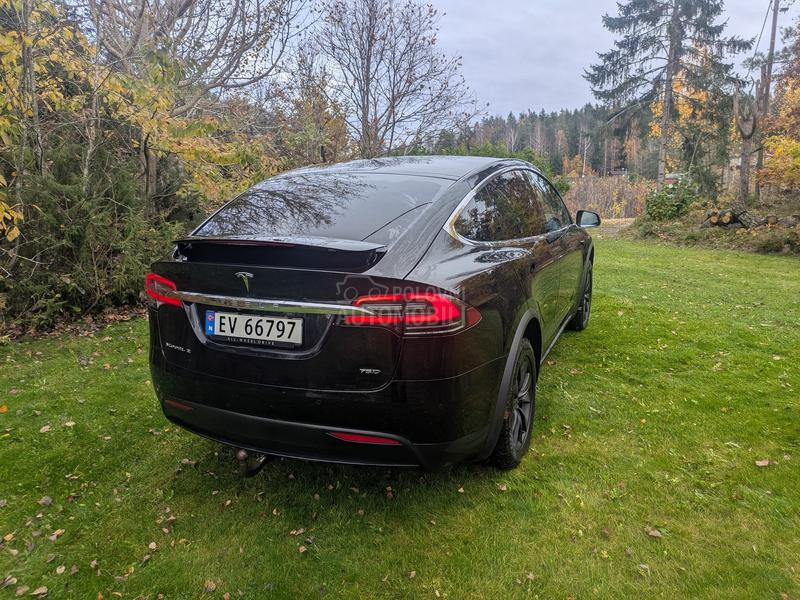 Tesla Model X 75d