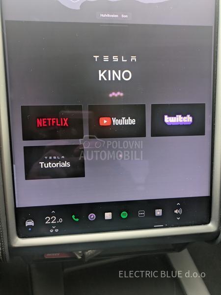 Tesla Model X 75d