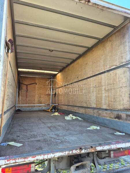 Mercedes Benz Atego 818