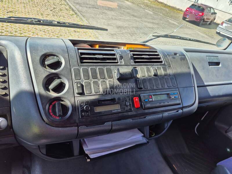 Mercedes Benz Atego 818