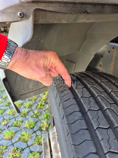 Mercedes Benz Atego 818