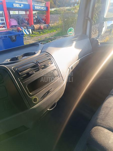 Mercedes Benz Atego 818