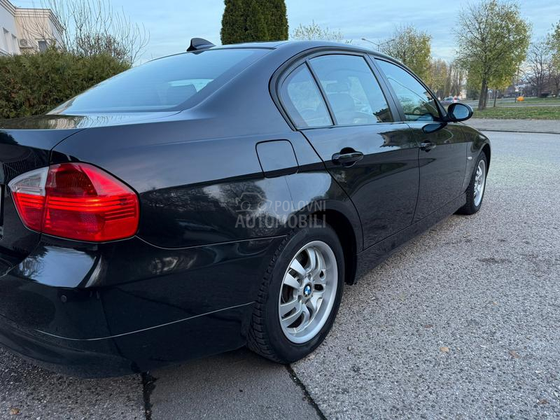 BMW 320 2.0d Led/N-A-V-I