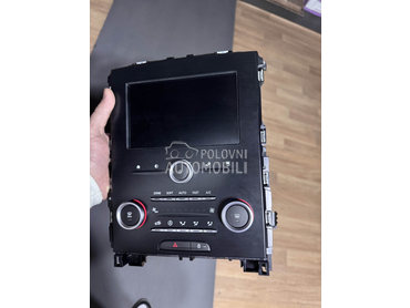 Mali ekran i modul radia za Renault Megane