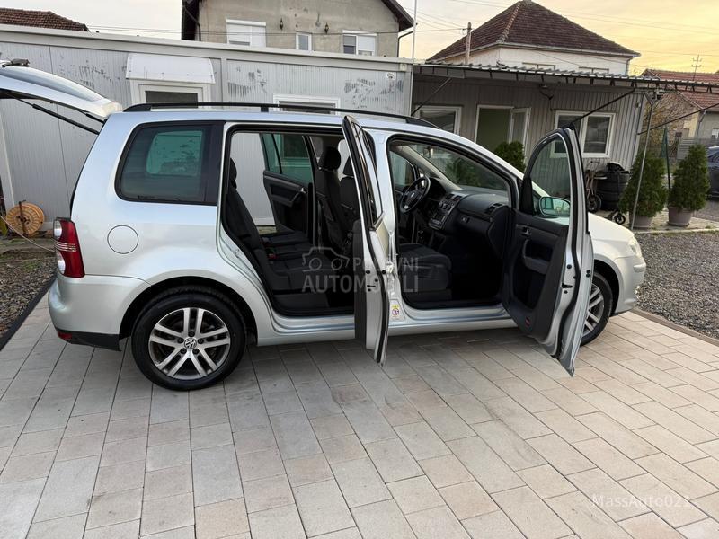 Volkswagen Touran 2.0 TDI