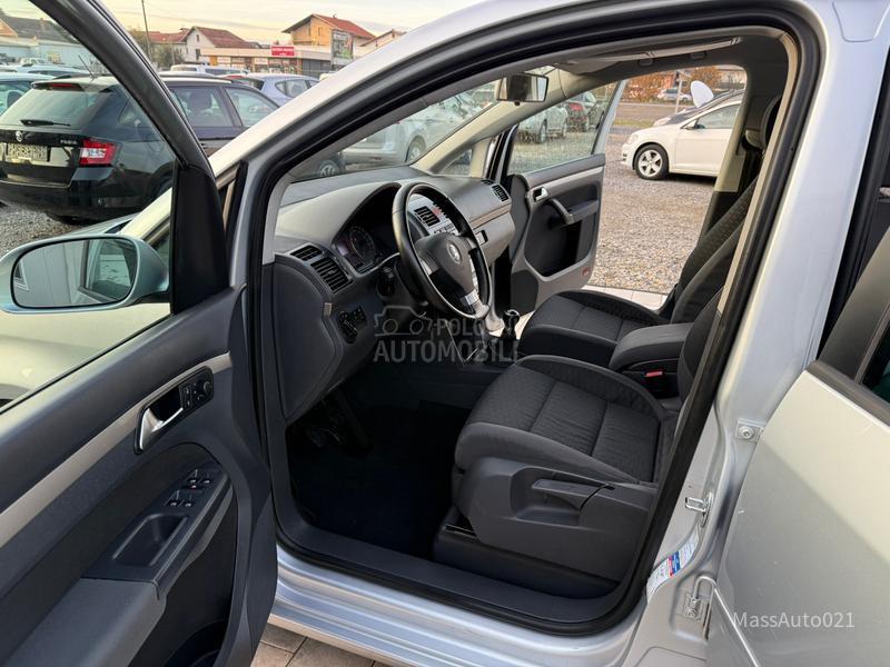 Volkswagen Touran 2.0 TDI