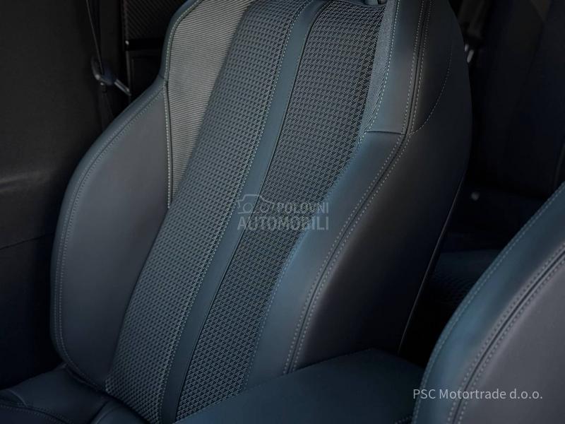 Peugeot 2008 GT/3DVirtual/Kamera