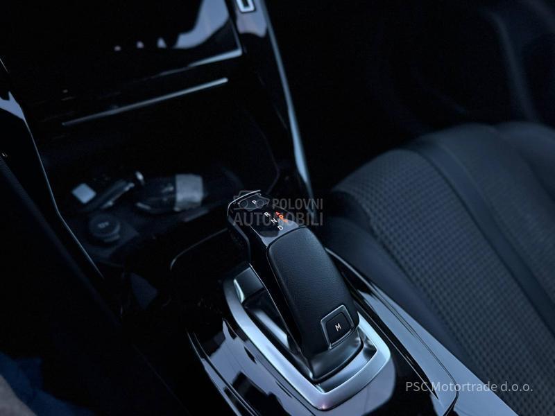 Peugeot 2008 GT/3DVirtual/Kamera