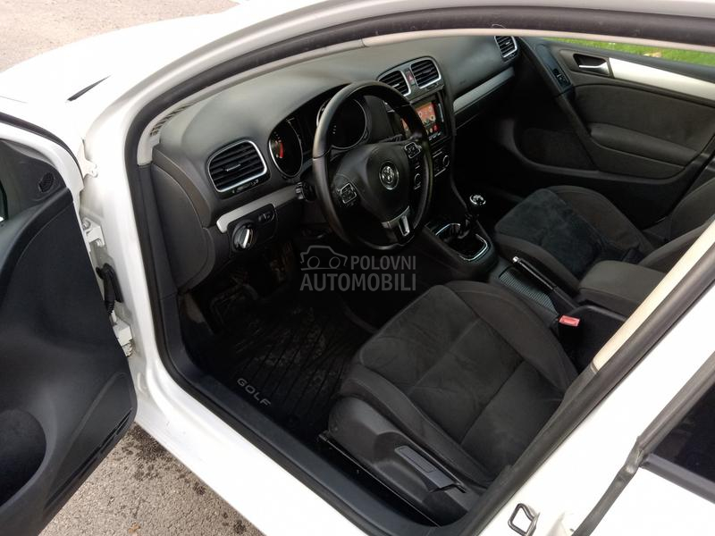 Volkswagen Golf 6 1.6 TDI LED