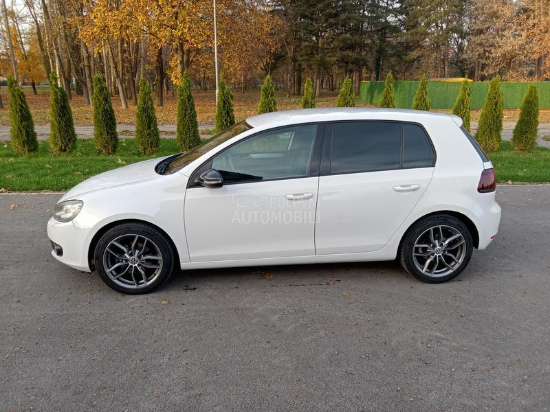 Volkswagen Golf 6 1.6 TDI LED
