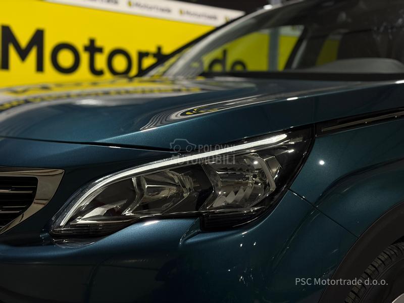 Peugeot 5008 EAT8/7SED/Kamera