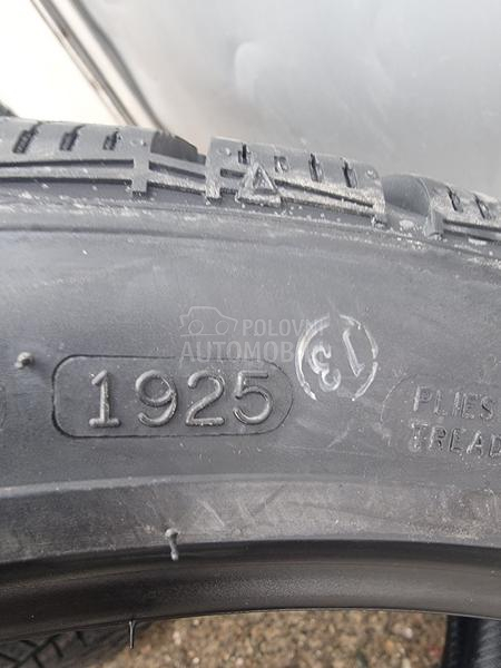 Nankang 285/35 R21 Zimska