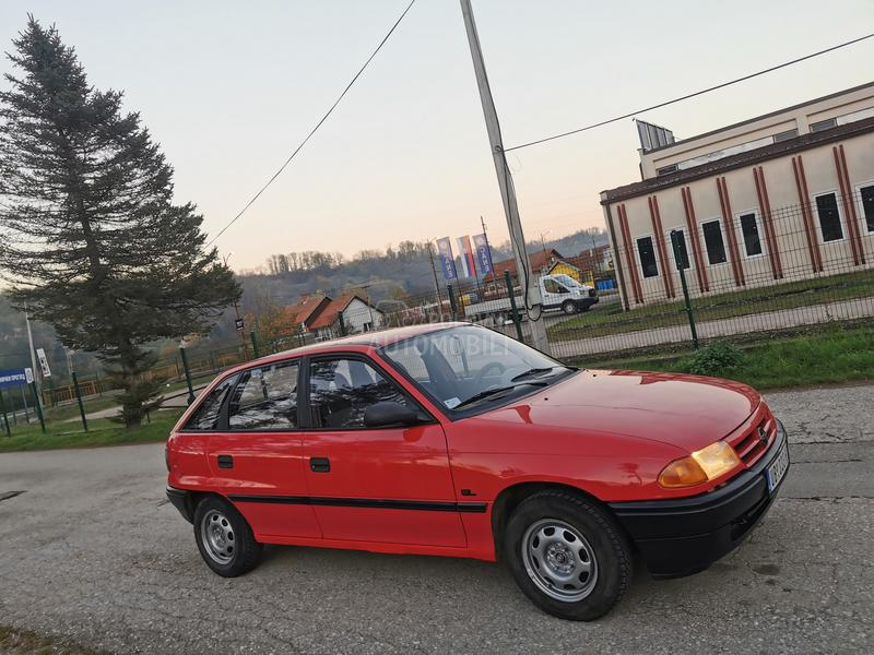 Opel Astra F 1.4