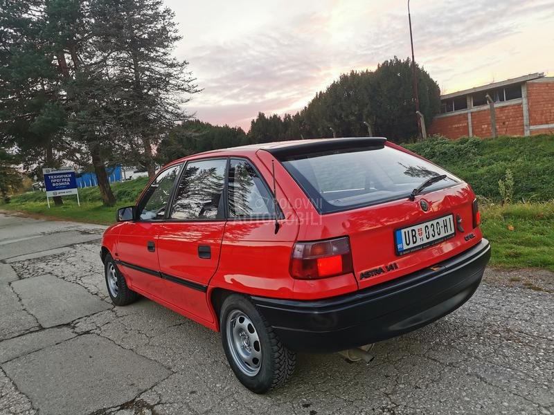 Opel Astra F 1.4