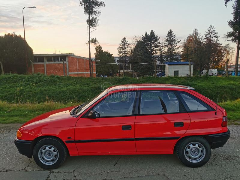Opel Astra F 1.4