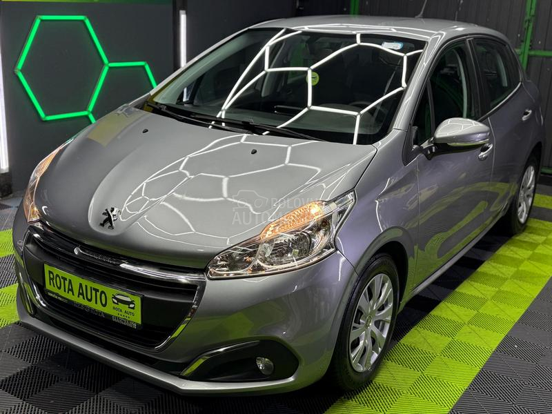Peugeot 208 1.2b/fabričko stanje