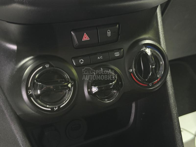 Peugeot 208 1.2b/fabričko stanje