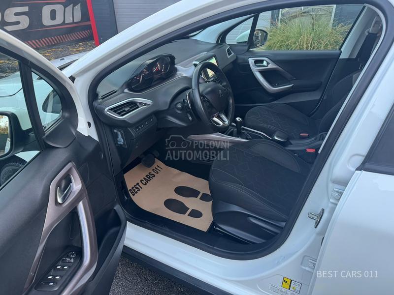 Peugeot 2008 1.6 e-HDI auto matic