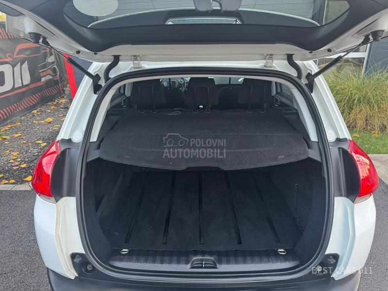 Peugeot 2008 1.6 e-HDI auto matic