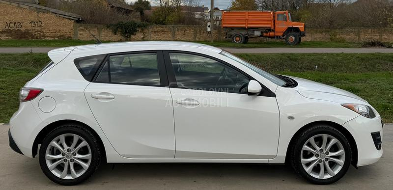 Mazda 3 1.6i SPORT CH
