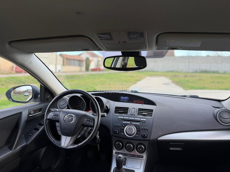 Mazda 3 1.6i SPORT CH