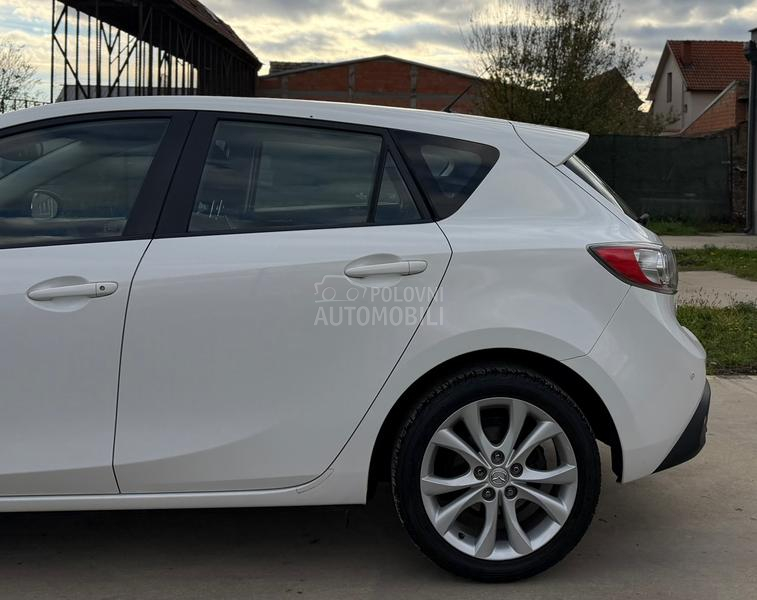 Mazda 3 1.6i SPORT CH