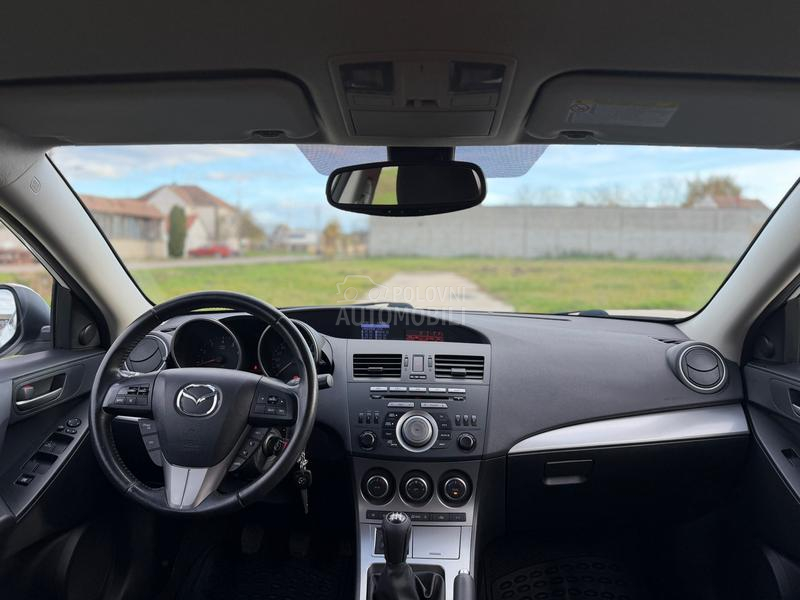 Mazda 3 1.6i SPORT CH