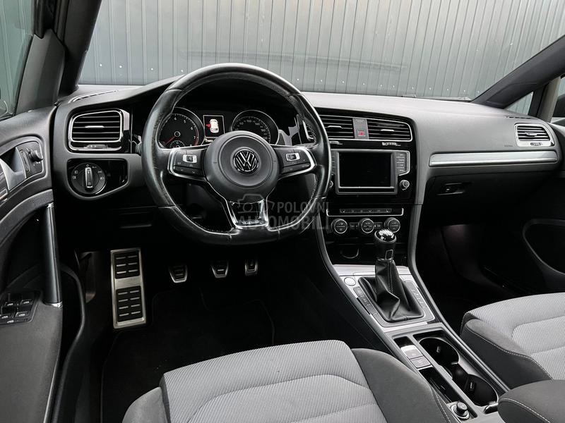 Volkswagen Golf 7 R LINE