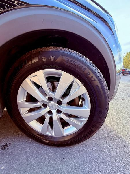 Peugeot 3008 1.2 Bussines Aut.