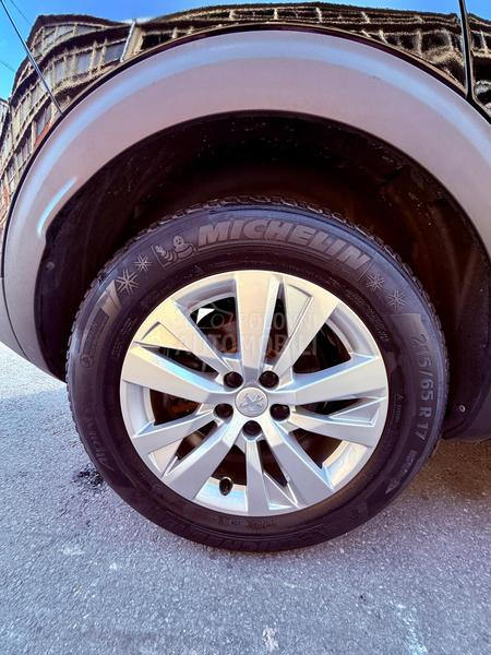 Peugeot 3008 1.2 Bussines Aut.