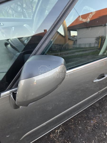 Delovi za Citroen C4 Picasso Delovi