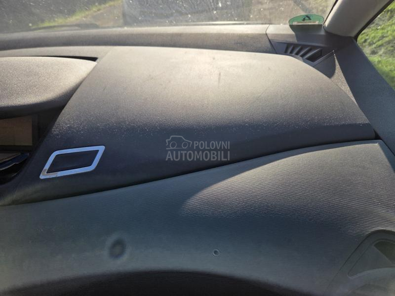 Delovi za Citroen C4 Picasso Delovi