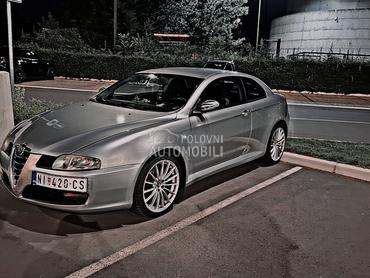 Alfa Romeo GT 