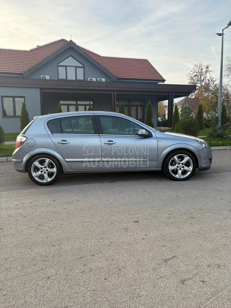 Opel Astra H 
