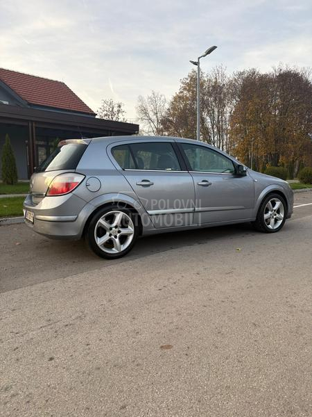 Opel Astra H 