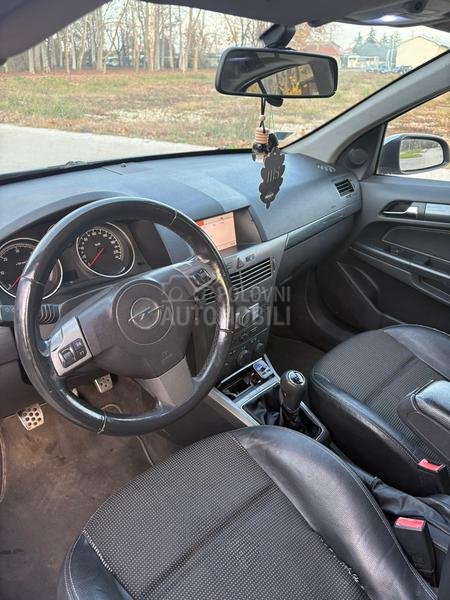 Opel Astra H 