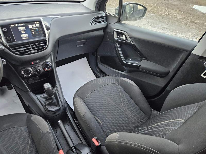 Peugeot 208 ZA TRG.OVCE/TO.P CEN