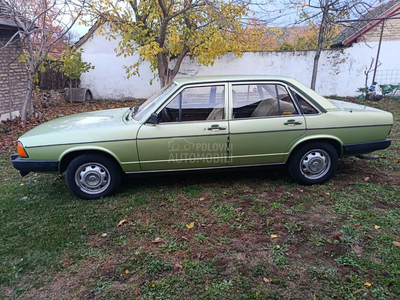 Audi 100 