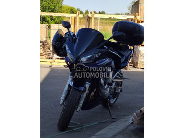 Yamaha FZR600R-FAZER