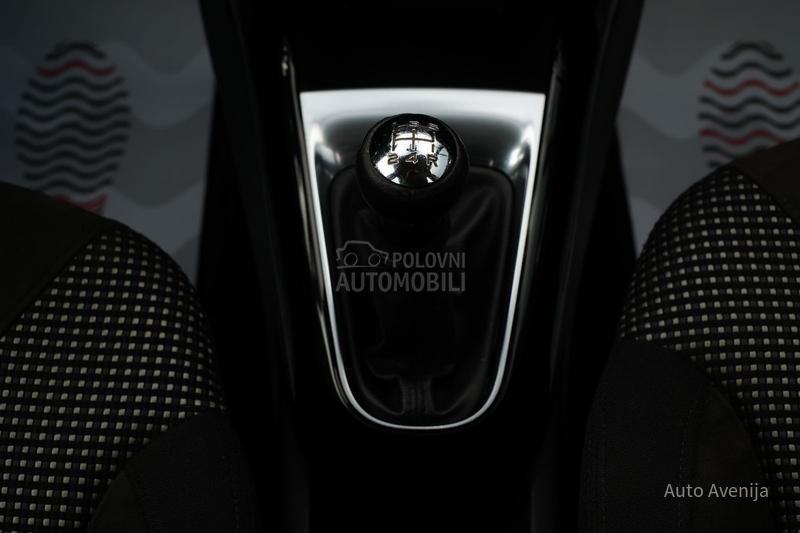 Citroen C3 1.2i EXCLUSIVE CH