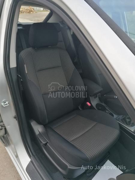 Hyundai i30 1.6i ILIKE CH