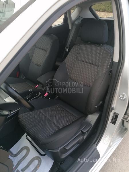 Hyundai i30 1.6i ILIKE CH