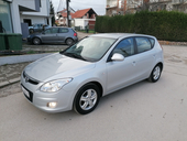 Hyundai i30 1.6i ILIKE CH