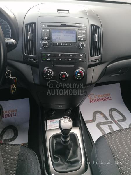 Hyundai i30 1.6i ILIKE CH