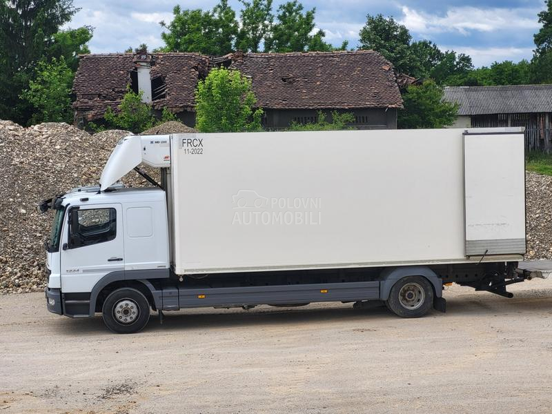 Mercedes Benz ATEGO1224