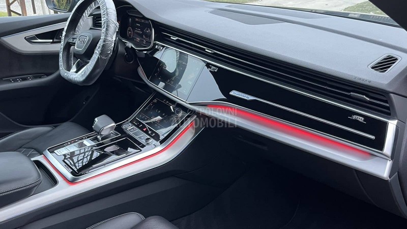 Audi Q8 3.0d S-LINE/MATRIX