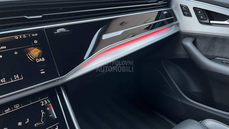 Audi Q8 3.0d S-LINE/MATRIX